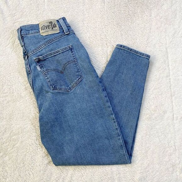 Levi’s Womens Straight Leg Silvertab Mom Jeans - Picture 1 of 10